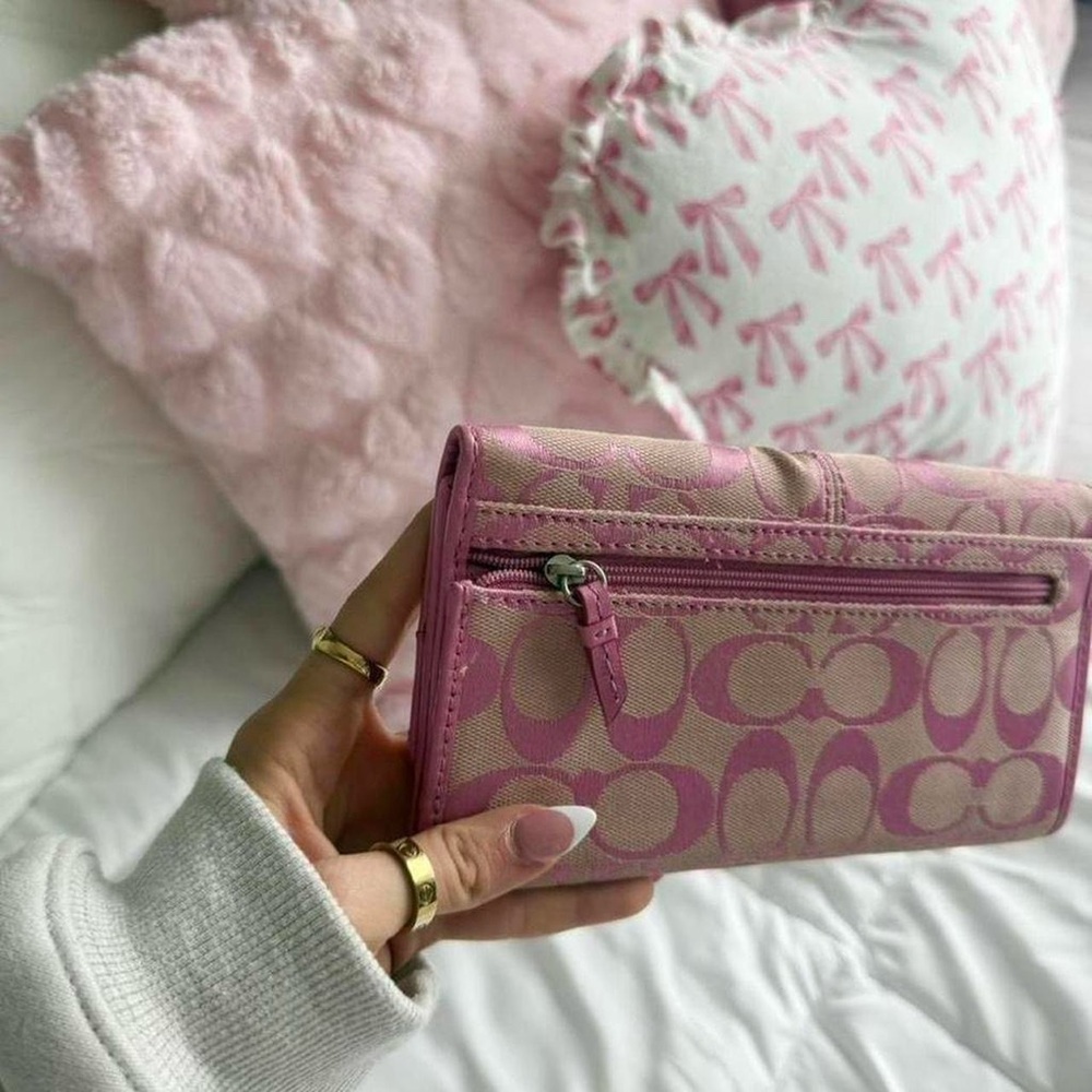 Y2K Coach Barbie‎ Pink Monogram Wallet - Picture 3 of 7